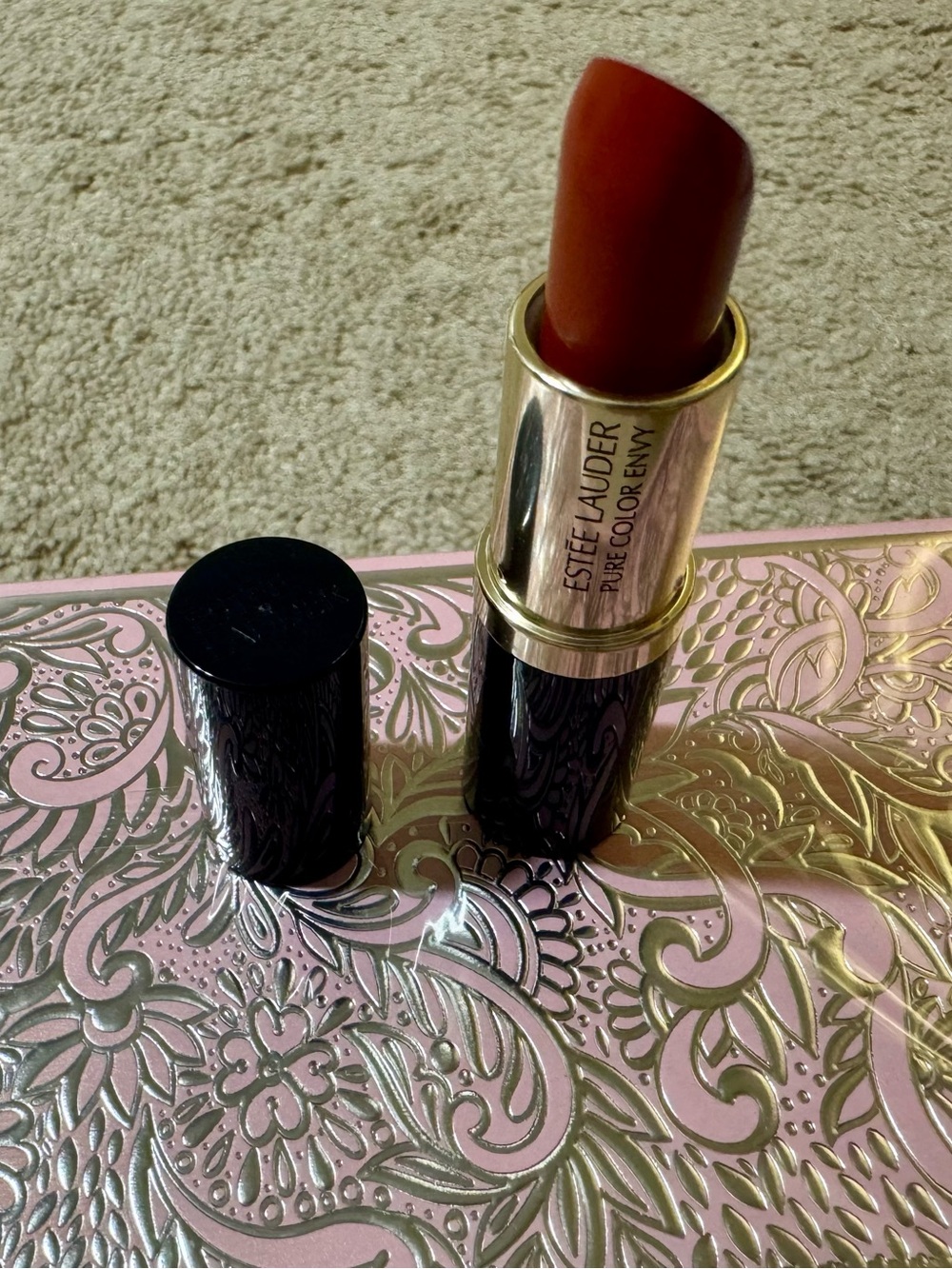 Estée Lauder Pure Color Envy Matte Lipstick in Color 333 Persuasive